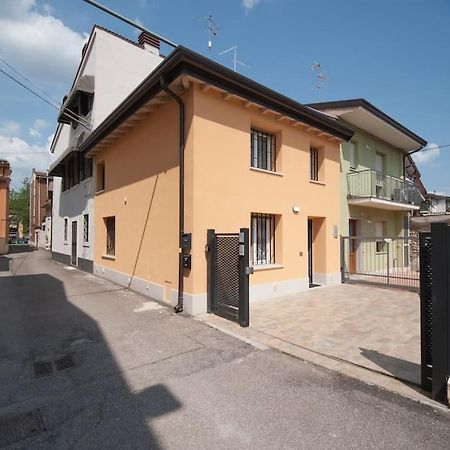 Ferienwohnung Casa Gemma - Big Family House With Free Parking San Giovanni Lupatoto Exterior foto