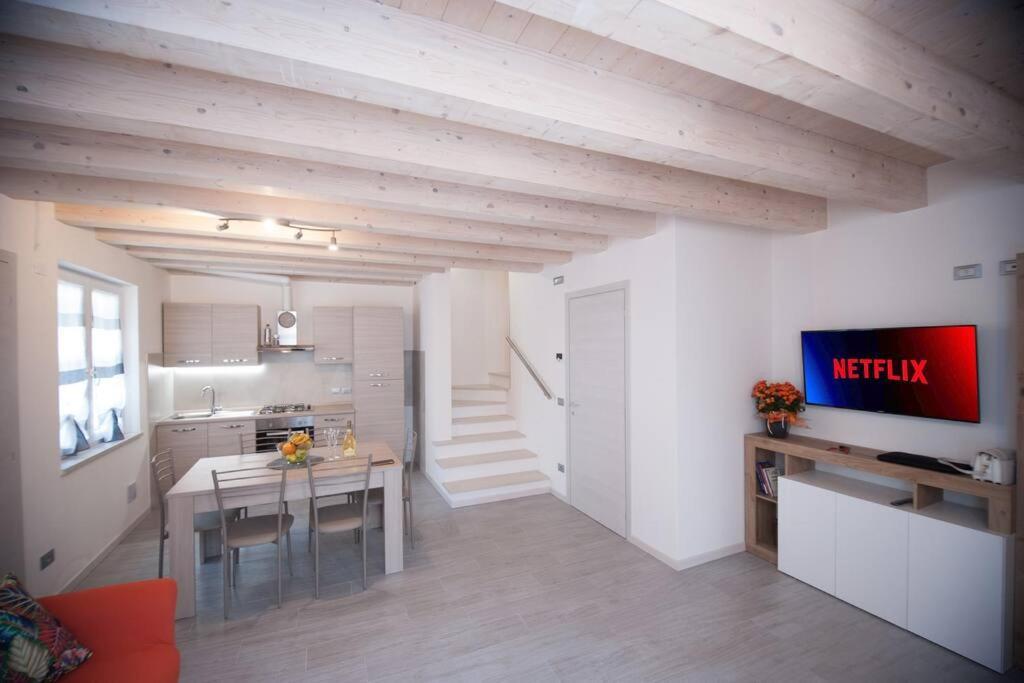 Ferienwohnung Casa Gemma - Big Family House With Free Parking San Giovanni Lupatoto Exterior foto