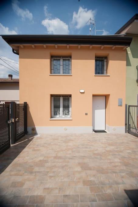 Ferienwohnung Casa Gemma - Big Family House With Free Parking San Giovanni Lupatoto Exterior foto