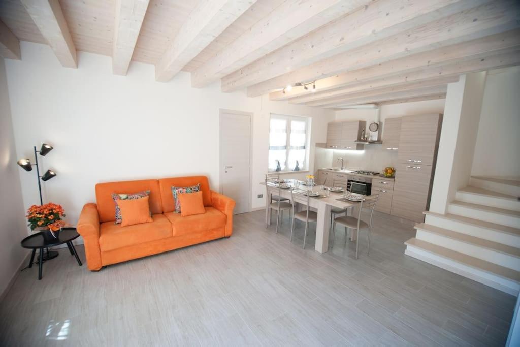 Ferienwohnung Casa Gemma - Big Family House With Free Parking San Giovanni Lupatoto Exterior foto
